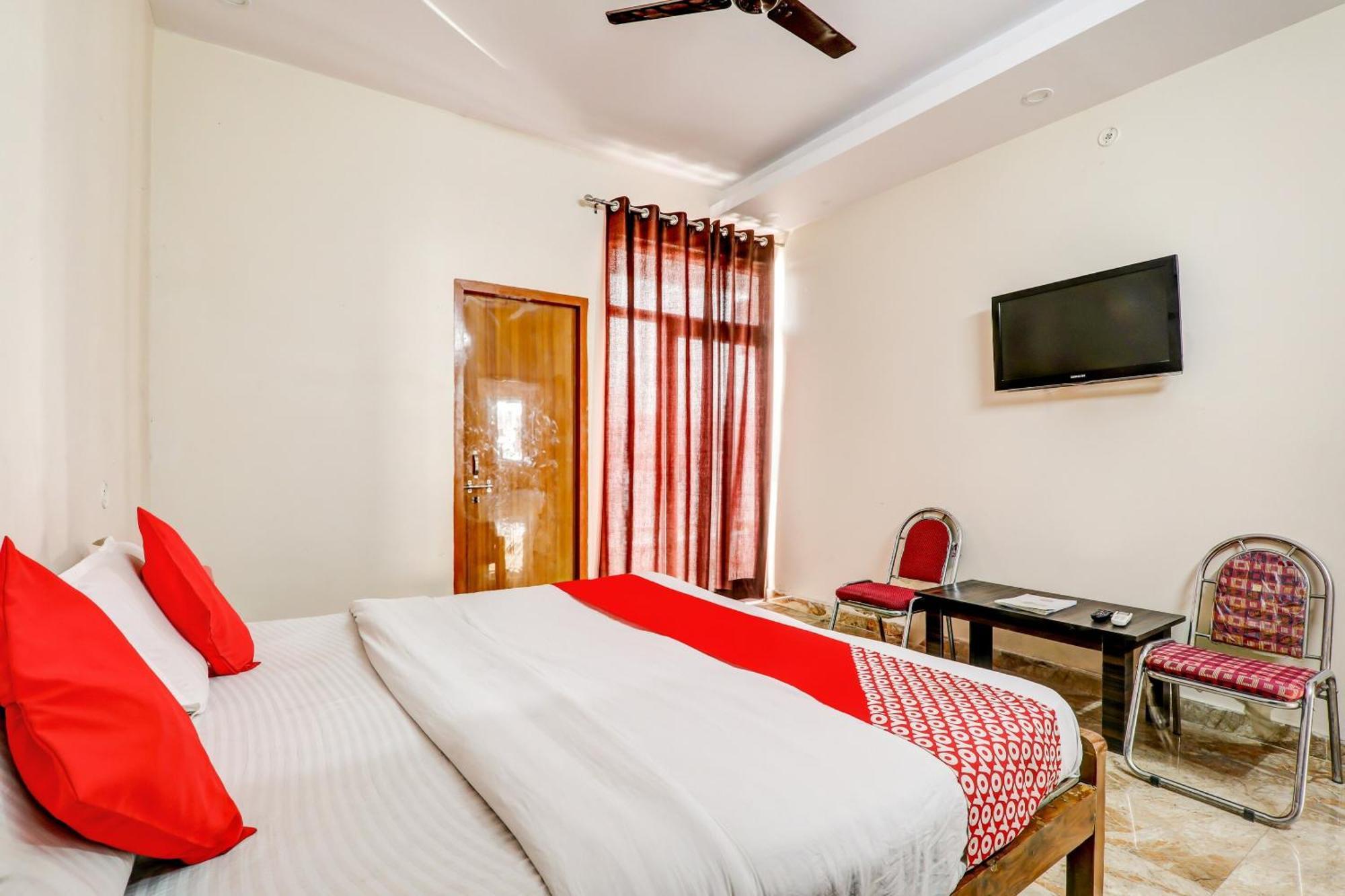 Oyo Flagship Raghuvar Palace Otel Lucknow Dış mekan fotoğraf